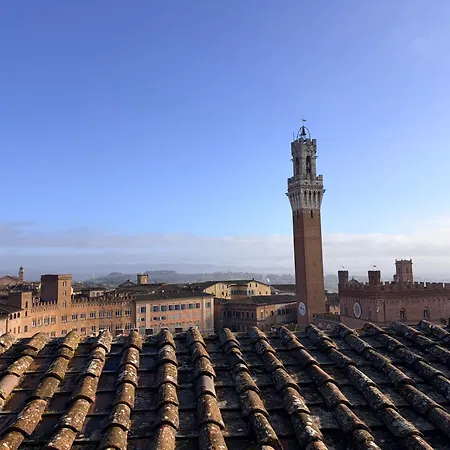 Il Nido-attico Centro Con Vista Duomo E Torre Del Mangia Appartement *